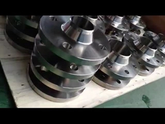 チタニウムのフランジ