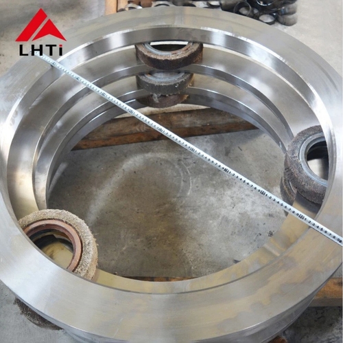 最新の企業ニュース LHTI 大型チタンリング ドイツの顧客によってカスタマイズ